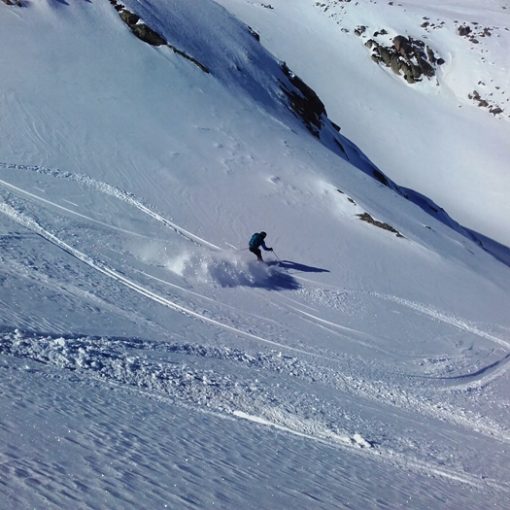 Descente hors piste du vallon de Campana, La Mongie